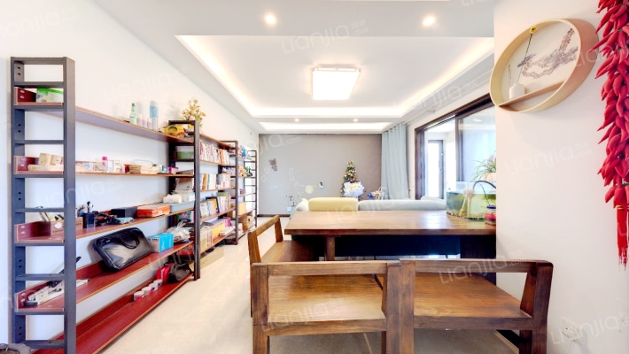 飘鹰富春江花苑二手房实景图