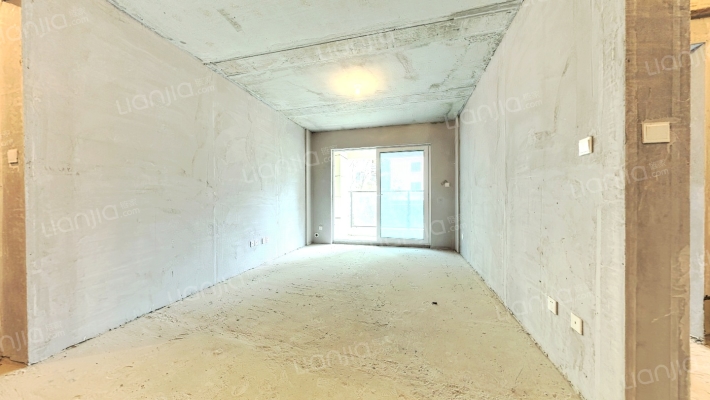 保利国际城中央花园A区二手房实景图