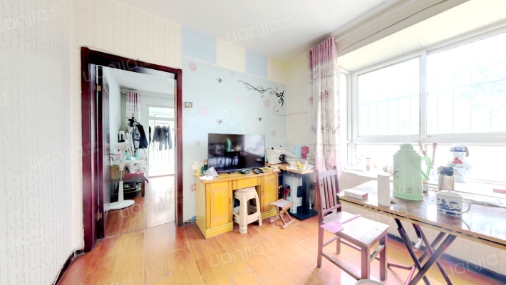 腾骐冠宸花园二手房实景图