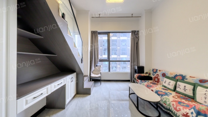 保利凤凰湾二手房实景图