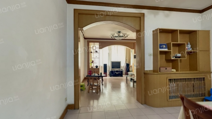 体育路28号院二手房实景图