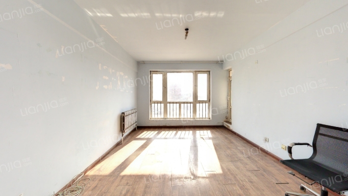 龙畔金泉五期K2区二手房实景图