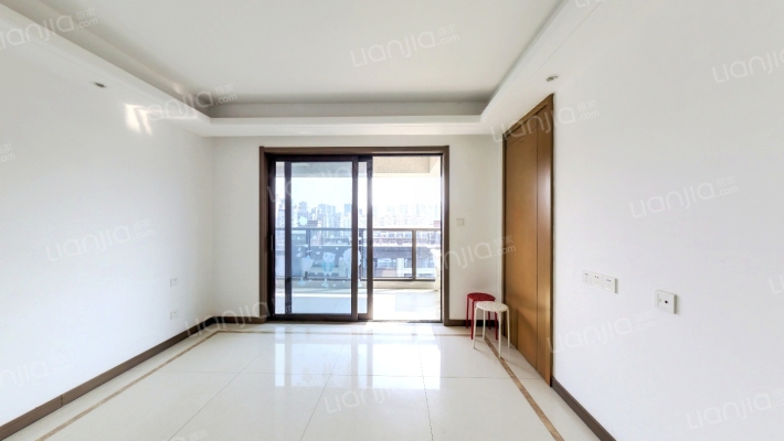 联发亚澜湾二手房实景图