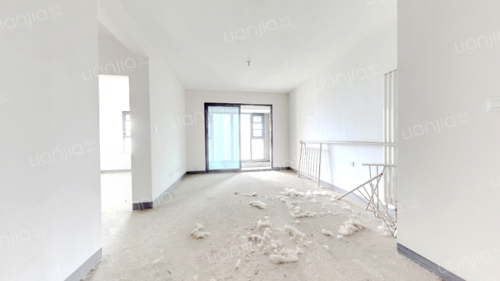 中建观湖国际二期二手房实景图