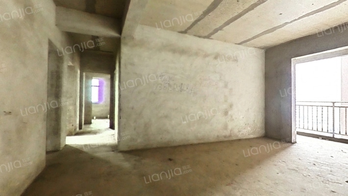 新盛花园二手房实景图