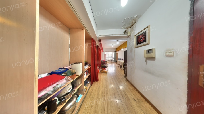 威凯商邸二手房实景图