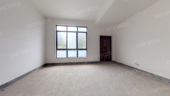 维多利亚C区二手房实景图