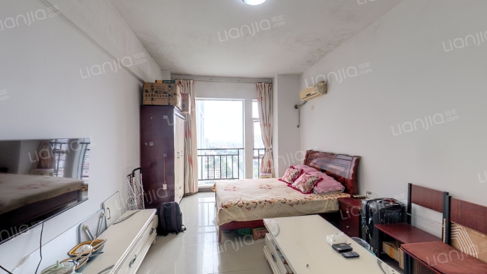 海岸名都二手房实景图