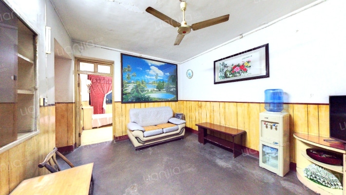 大庆东路天香织带家属院二手房实景图