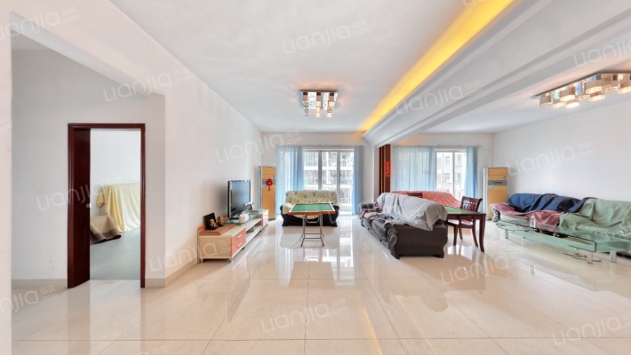 港杏豪庭二手房实景图