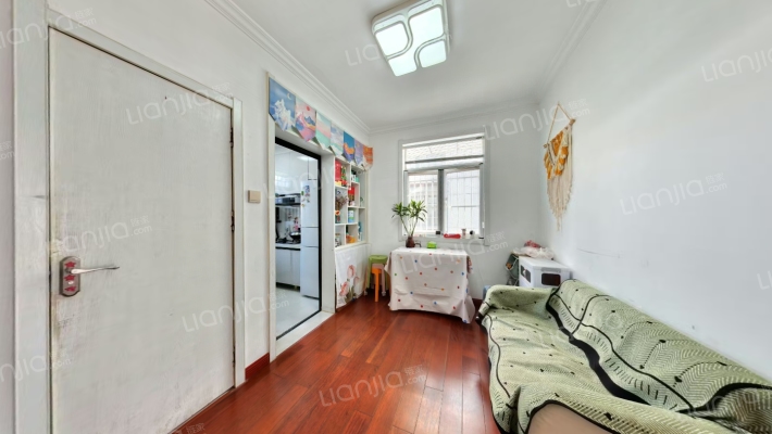 解放新村二手房实景图