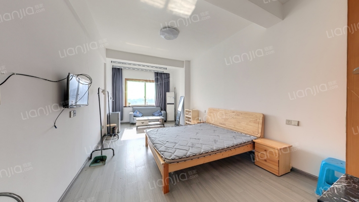 时代广场二手房实景图