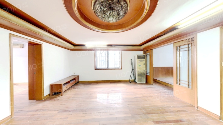 岳峰新村二手房实景图