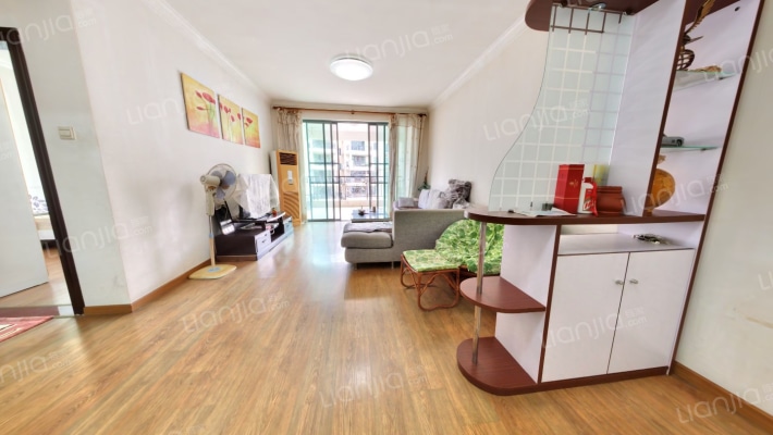 东湖花园五区二手房实景图