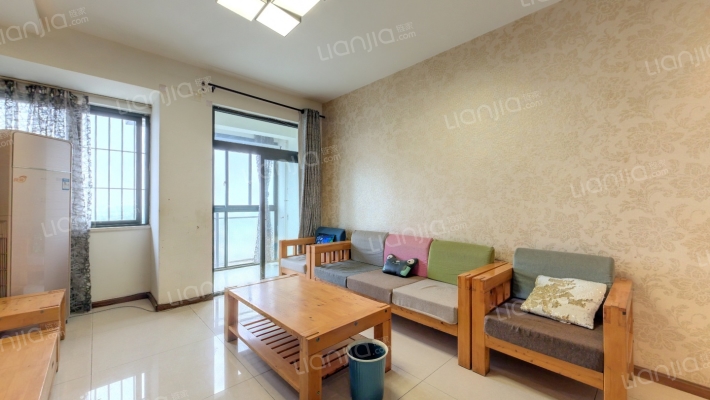 南华春天二手房实景图