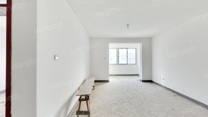 嘉泰北苑二手房实景图