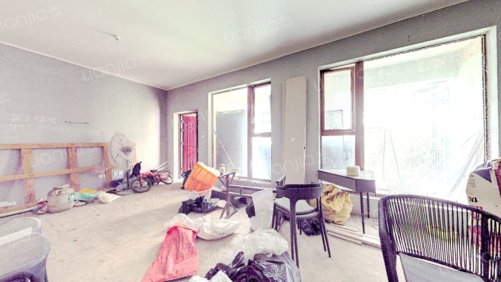 保利·仁里一期二手房实景图