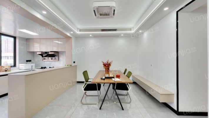 新东西路新世纪商城二手房实景图