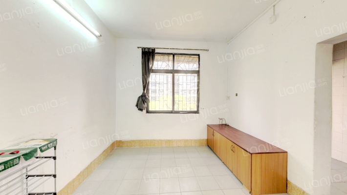 食出小区二手房实景图