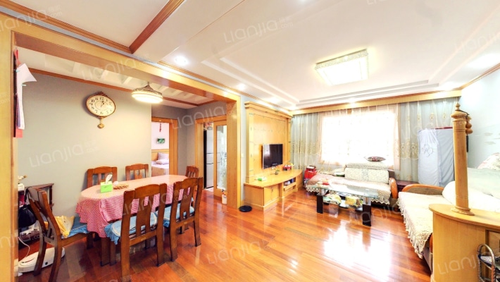 珍宝公寓二手房实景图