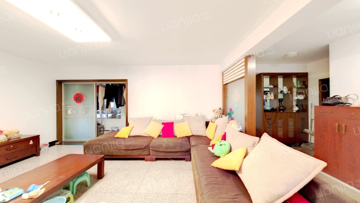 新迎小区十一组团二手房实景图