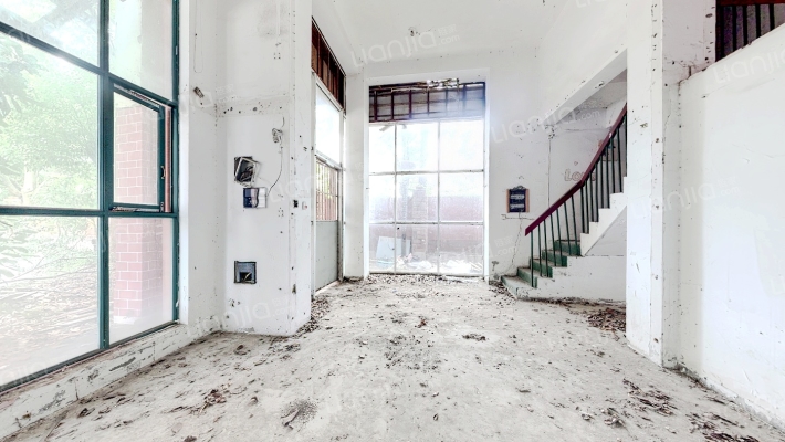 沁湖景岸二手房实景图