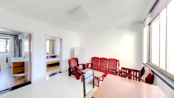 香莲公寓东区二手房实景图