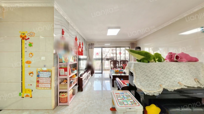 越秀可逸江畔二手房实景图
