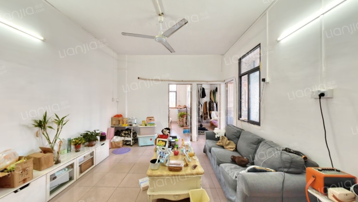 聚贤楼二手房实景图