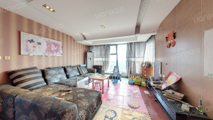 高尔夫国际花园二手房实景图