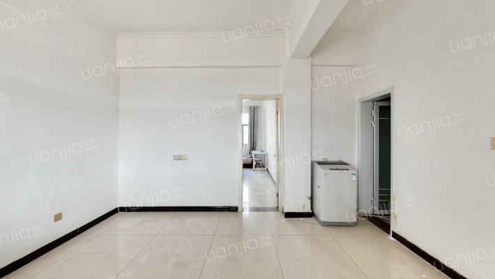 商业大楼二手房实景图