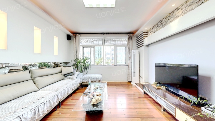 铁威公寓二手房实景图