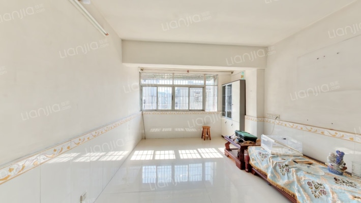 美湾南小区二手房实景图