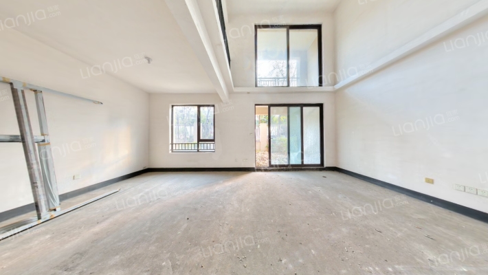 中海御湖世家东区二手房实景图