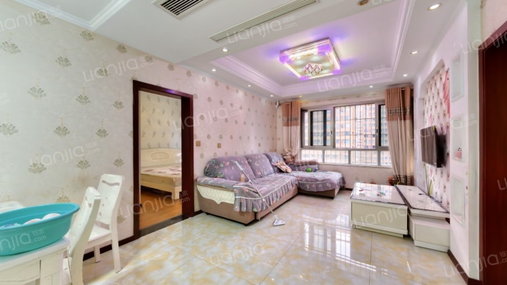 西南网贸港二手房实景图