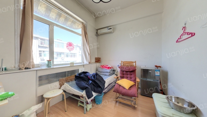 享堂西街北一条二院二手房实景图