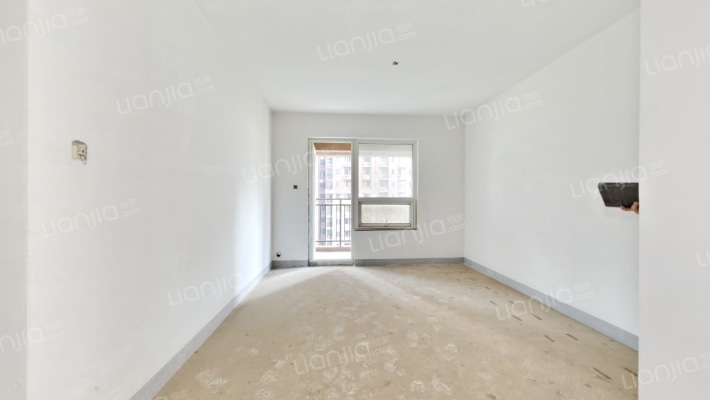 保利城一期二手房实景图