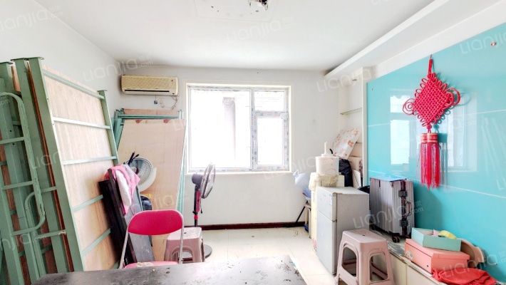 中铁六局太原铁建幸福巷小区二手房实景图