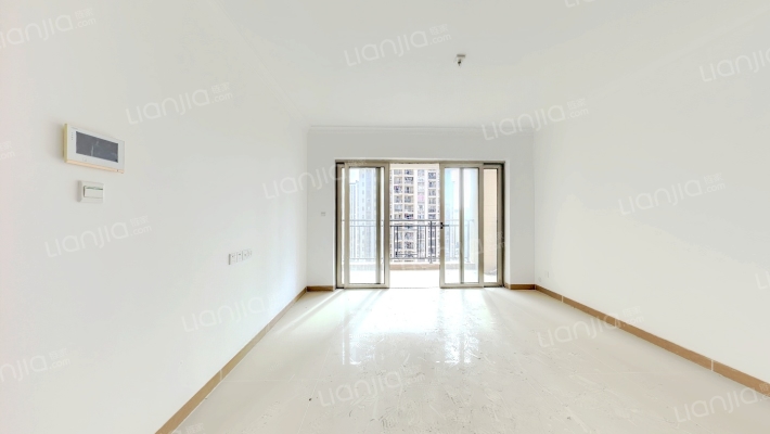 敏捷绿湖首府三期二手房实景图