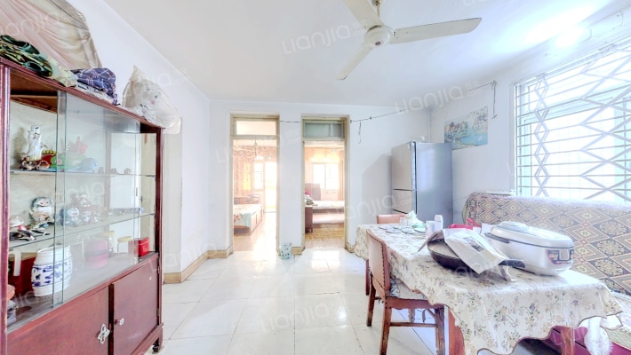 亳州路小学住宅楼二手房实景图