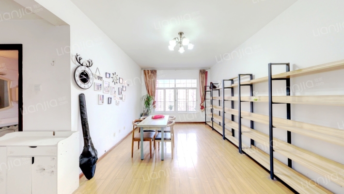 书香府邸二期英伦二手房实景图