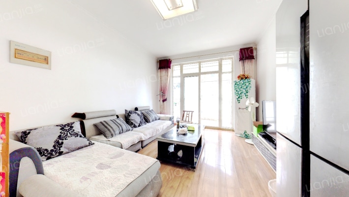 南波湾高尚小区二手房实景图