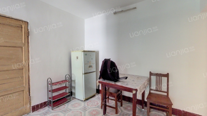 宜城路210号二手房实景图