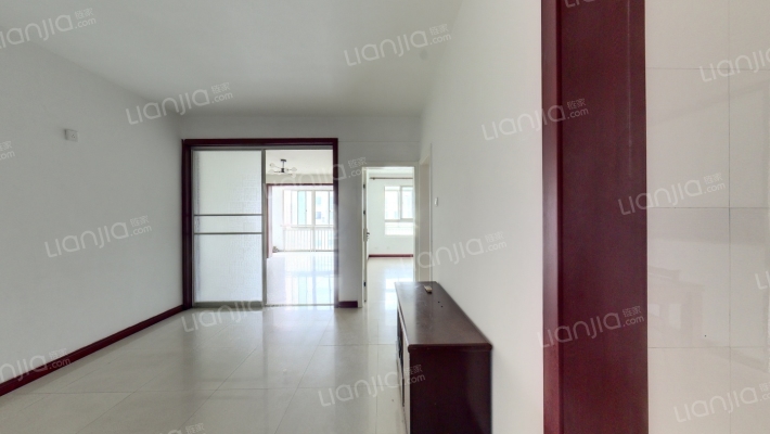 中高公寓东区二手房实景图