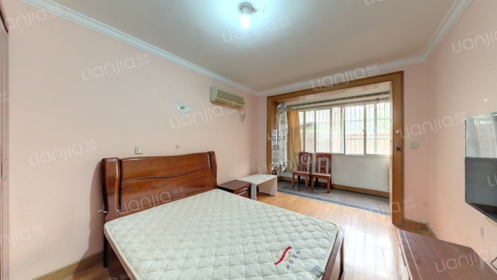 凌兆新村(上浦路202弄)二手房实景图