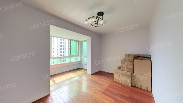 一品名人居二手房实景图