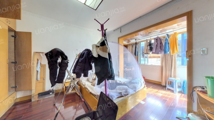 伟华苑小区二手房实景图