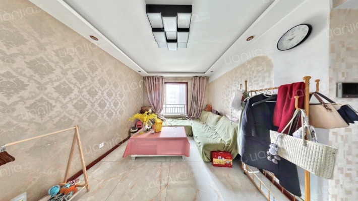 亚太·东方星座二手房实景图