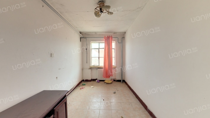 火车站小区二手房实景图