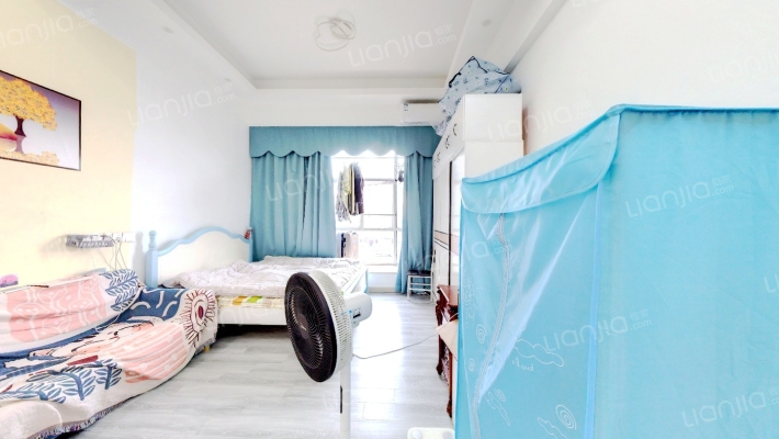 城市假日一期二手房实景图